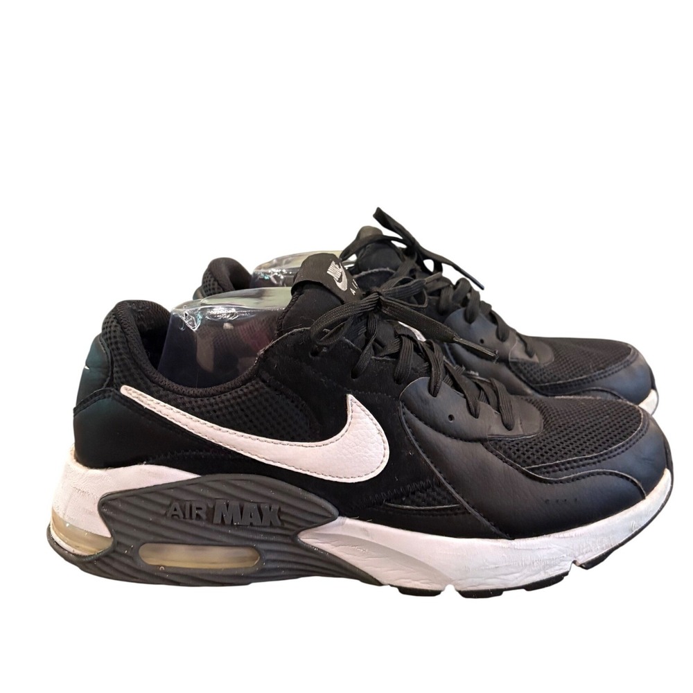 Nike Women’s Black and White Air Max Sneakers